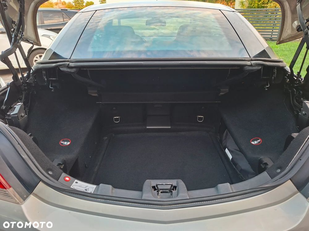 Opel Astra 1.8 Cosmo - 26