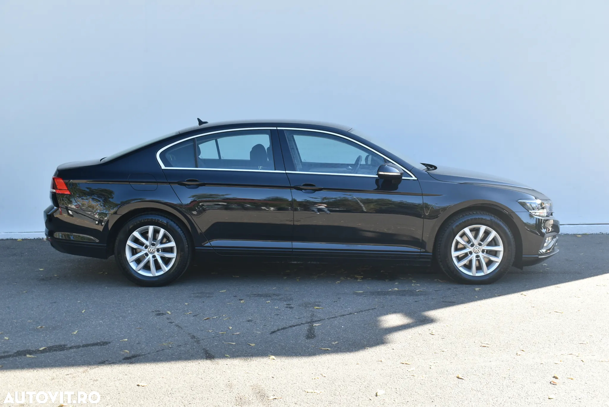 Volkswagen Passat 2.0 TDI DSG Comfortline - 4