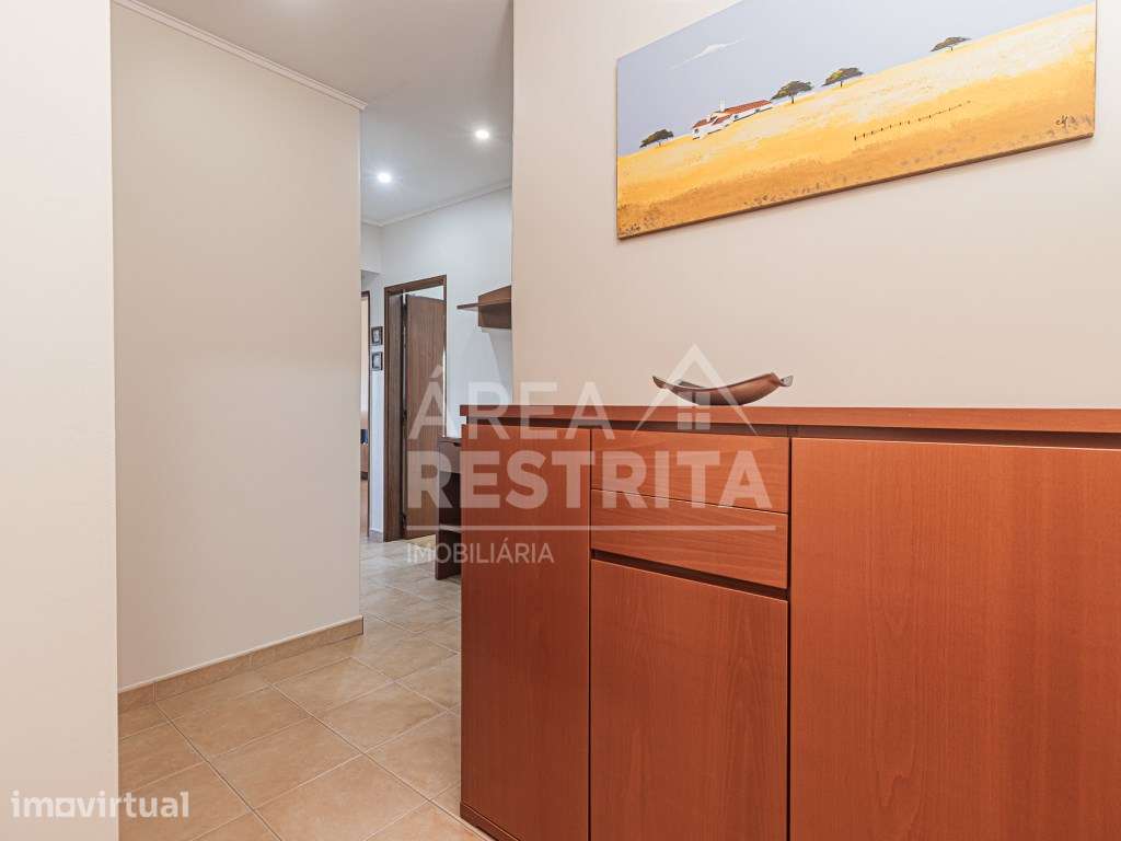 Apartamento T2 Remodelado na Cruz de Pau - Grande imagem: 5/32