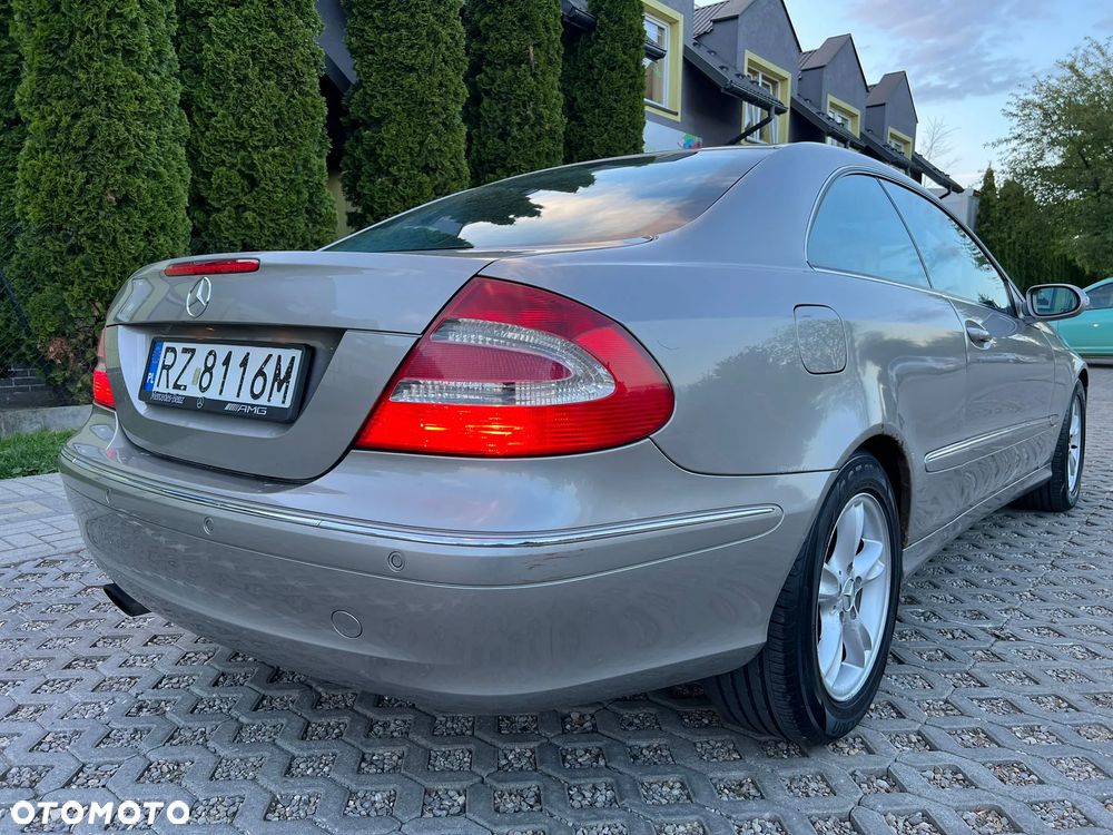 Mercedes-Benz CLK - 4