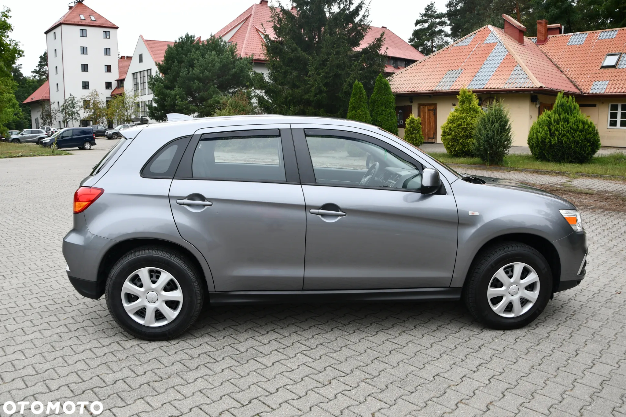 Mitsubishi ASX 1.6 Inform - 12