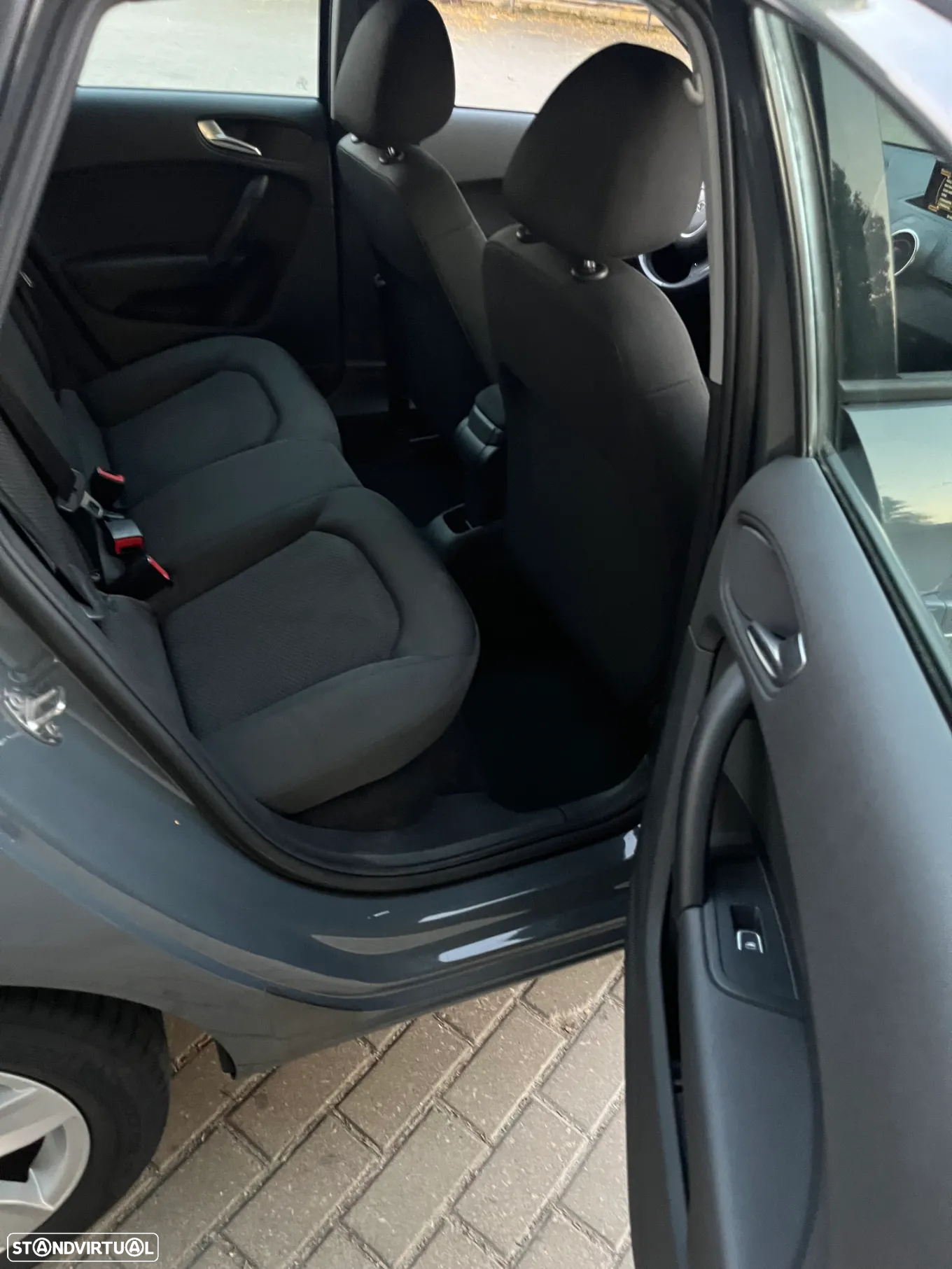 Audi A1 Sportback 1.0 TFSI Design - 10