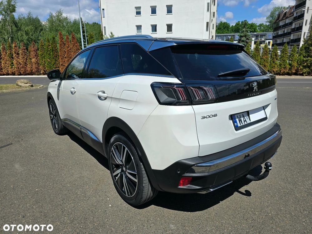Peugeot 3008 1.6 PureTech HYbrid GT Line S&S EAT8 - 6