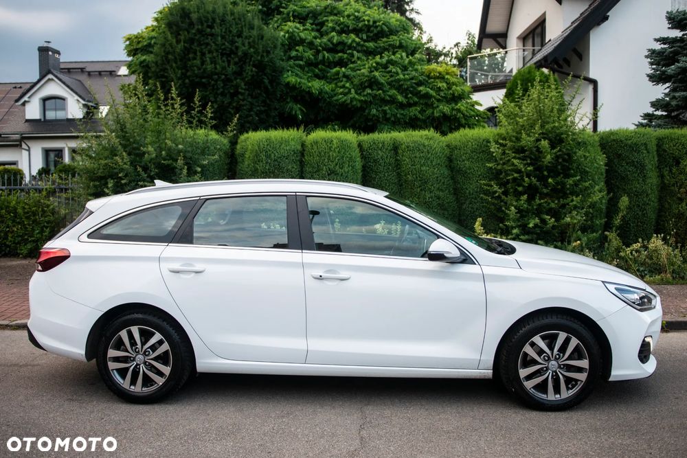Hyundai i30 1.6 CRDI DCT Style - 4