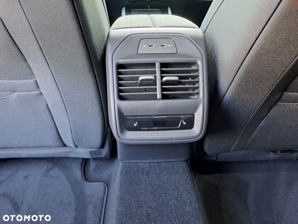 Skoda Superb 2.0 TDI SCR 4x4 Edition 130 DSG - 9