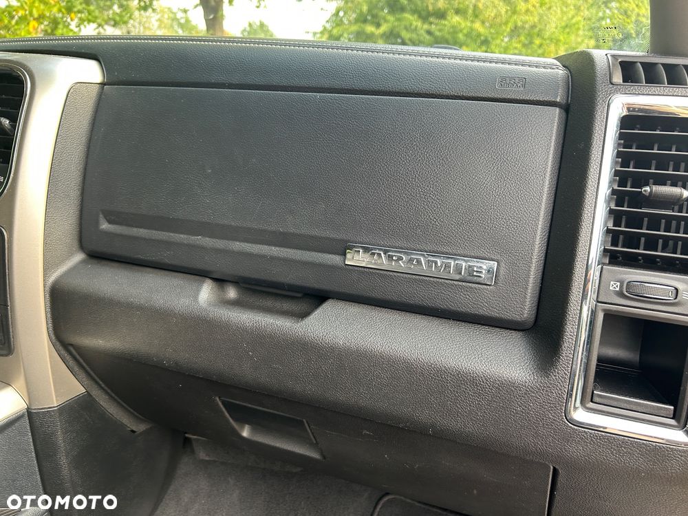 Dodge RAM - 24