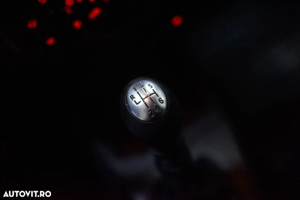 Dacia Dokker 1.5 Blue dCi Laureate - 11