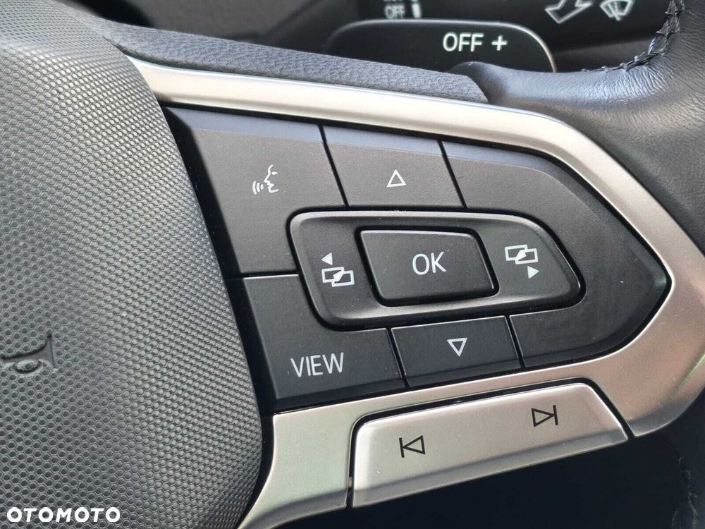 Volkswagen Passat Variant 2.0 TDI EVO Business DSG - 24