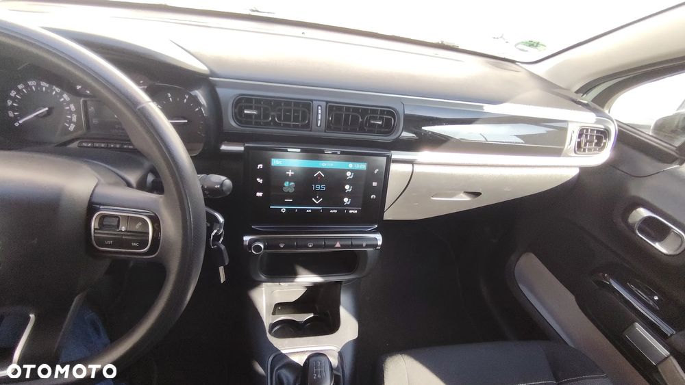 Citroën C3 Pure Tech 82 SHINE - 18