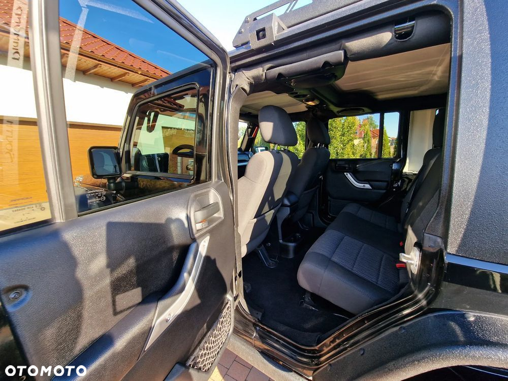 Jeep Wrangler Unlimited 3.8 Rubicon - 19