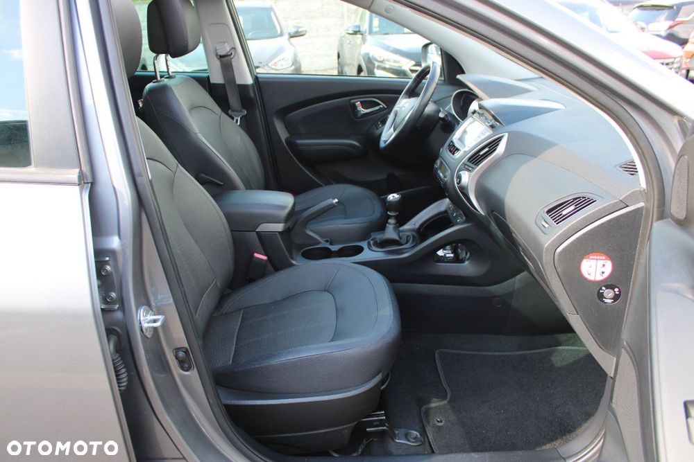 Hyundai ix35 - 23