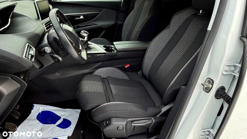 Peugeot 3008 PureTech 130 Stop & Start GPF Active Pack - 16