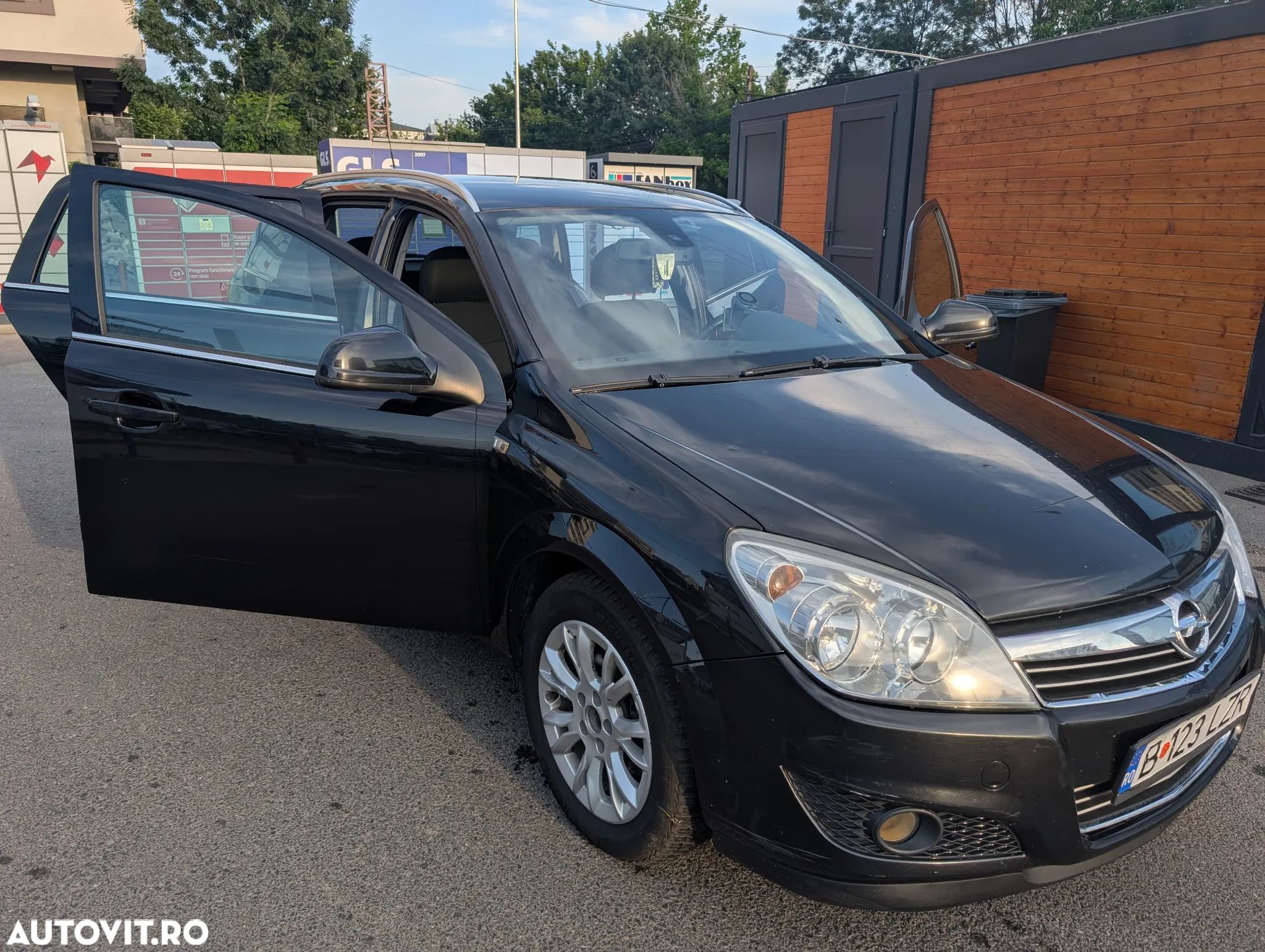 Opel Astra 1.7 CDTI DPF Active - 1