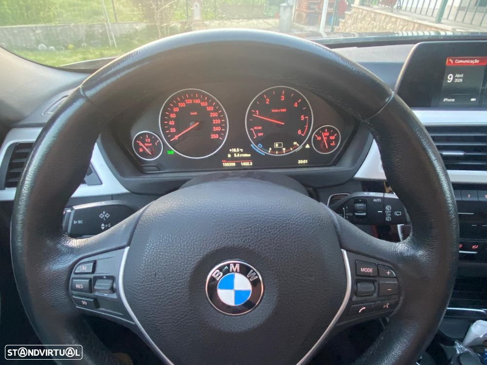 BMW 318 d Advantage - 12
