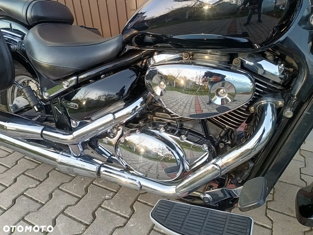 Suzuki Intruder - 14