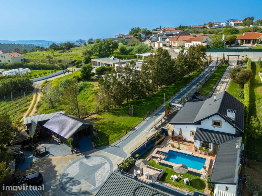 Moradia única com piscina e bungalow independente de estilo rústico... - Grande imagem: 2/37