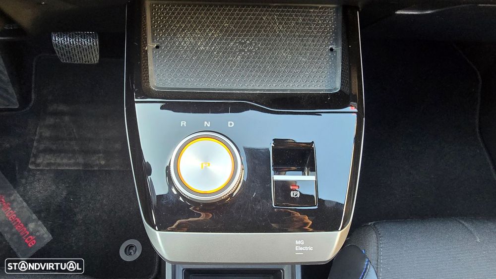 MG MG4 64 kWh Luxury - 45