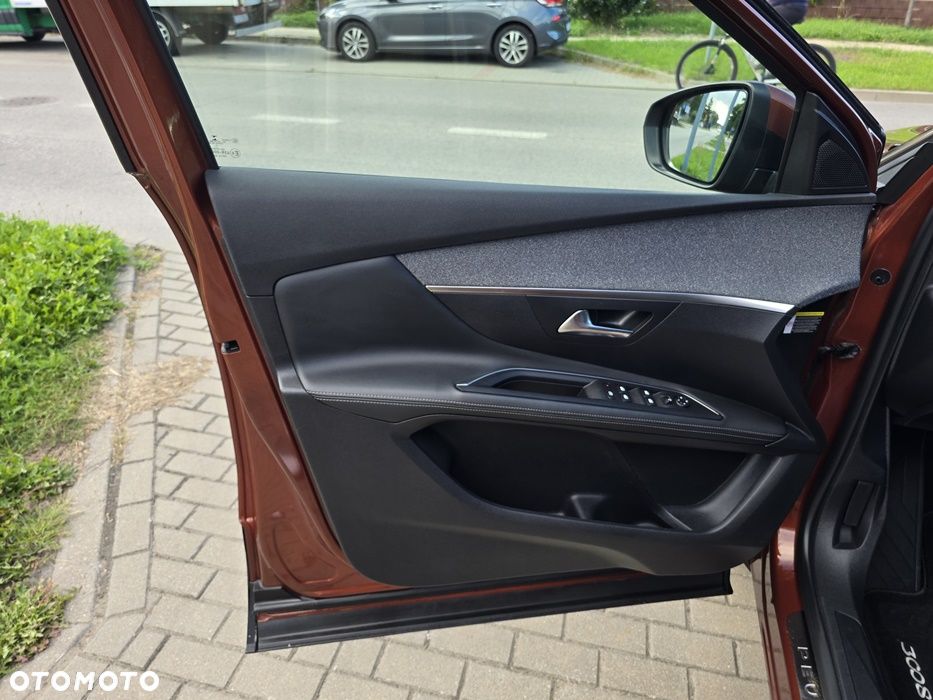 Peugeot 3008 BlueHDi 130 Stop & Start EAT8 Allure - 31