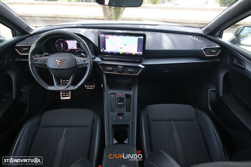 Cupra Leon 1.4 e-Hybrid MID DSG - 11