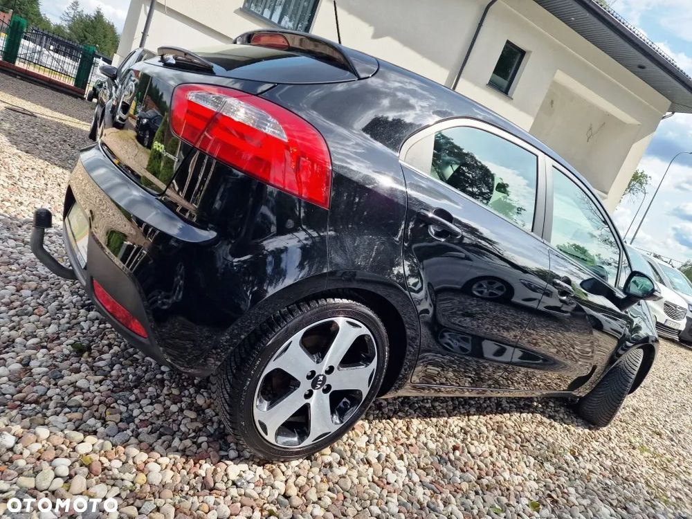 Kia Rio - 6
