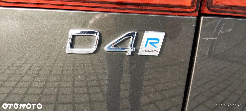 Volvo XC 60 D4 R-Design - 31
