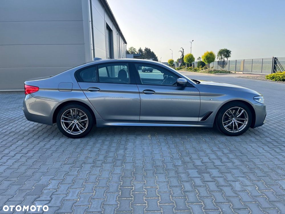 BMW Seria 5 520d xDrive - 6