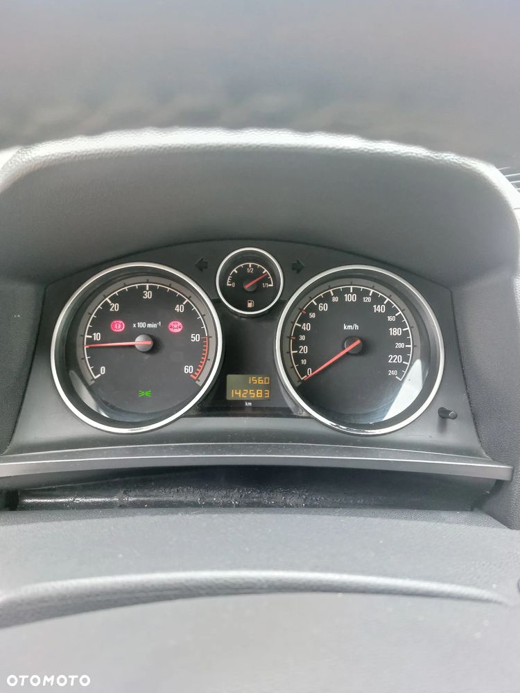 Opel Zafira 1.9 CDTI Cosmo - 4