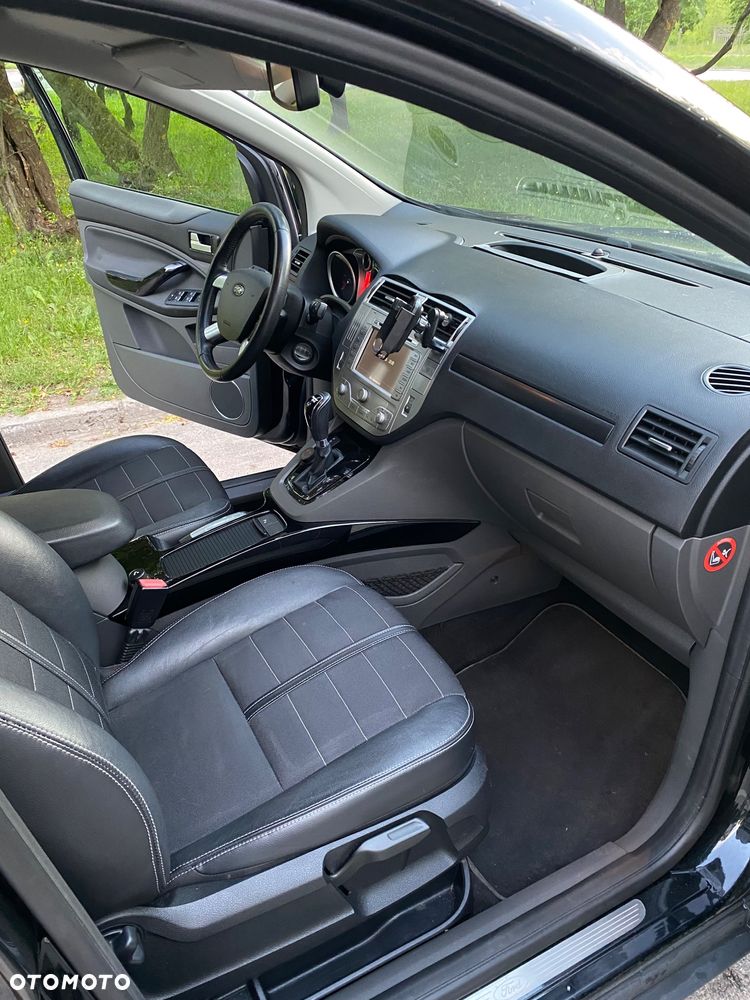 Ford Kuga - 11