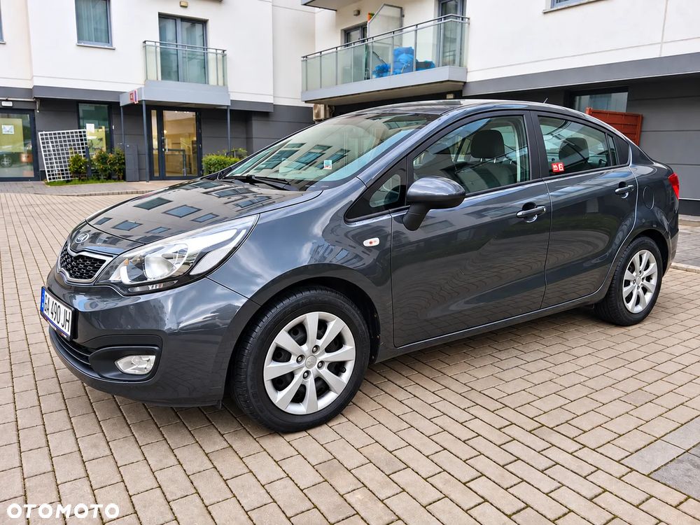 Kia Rio 2012 photo 2