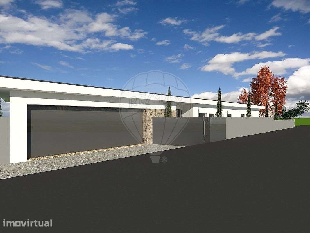 Terreno de construção (com projeto aprovado para moradia T4) -Jesufrei - Grande imagem: 3/7