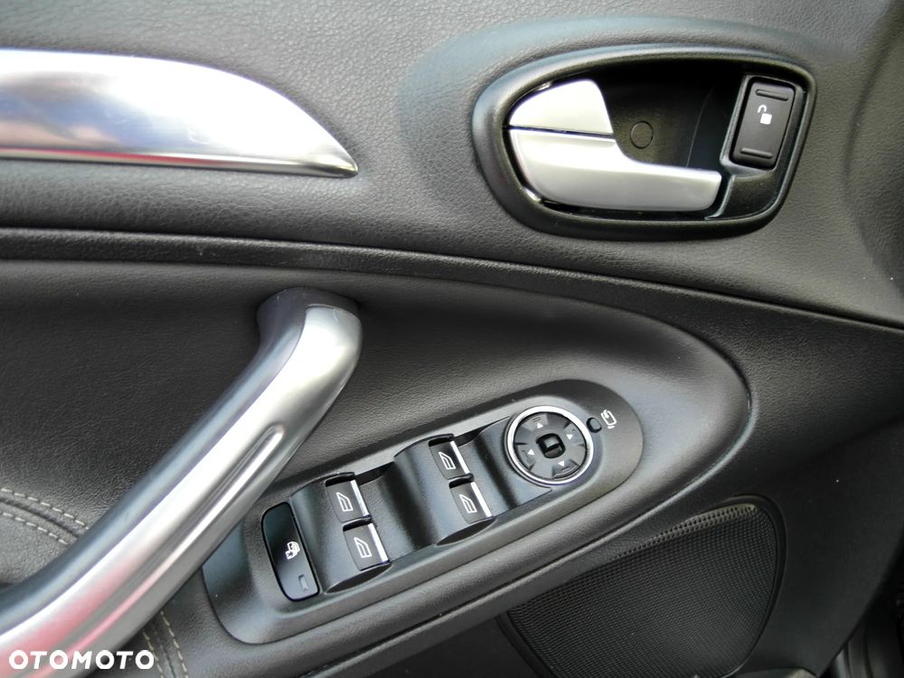 Ford S-Max 2.0 TDCi DPF Titanium - 31