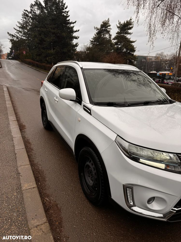 Suzuki Vitara 1.4 Boosterjet MHEV Passion - 6