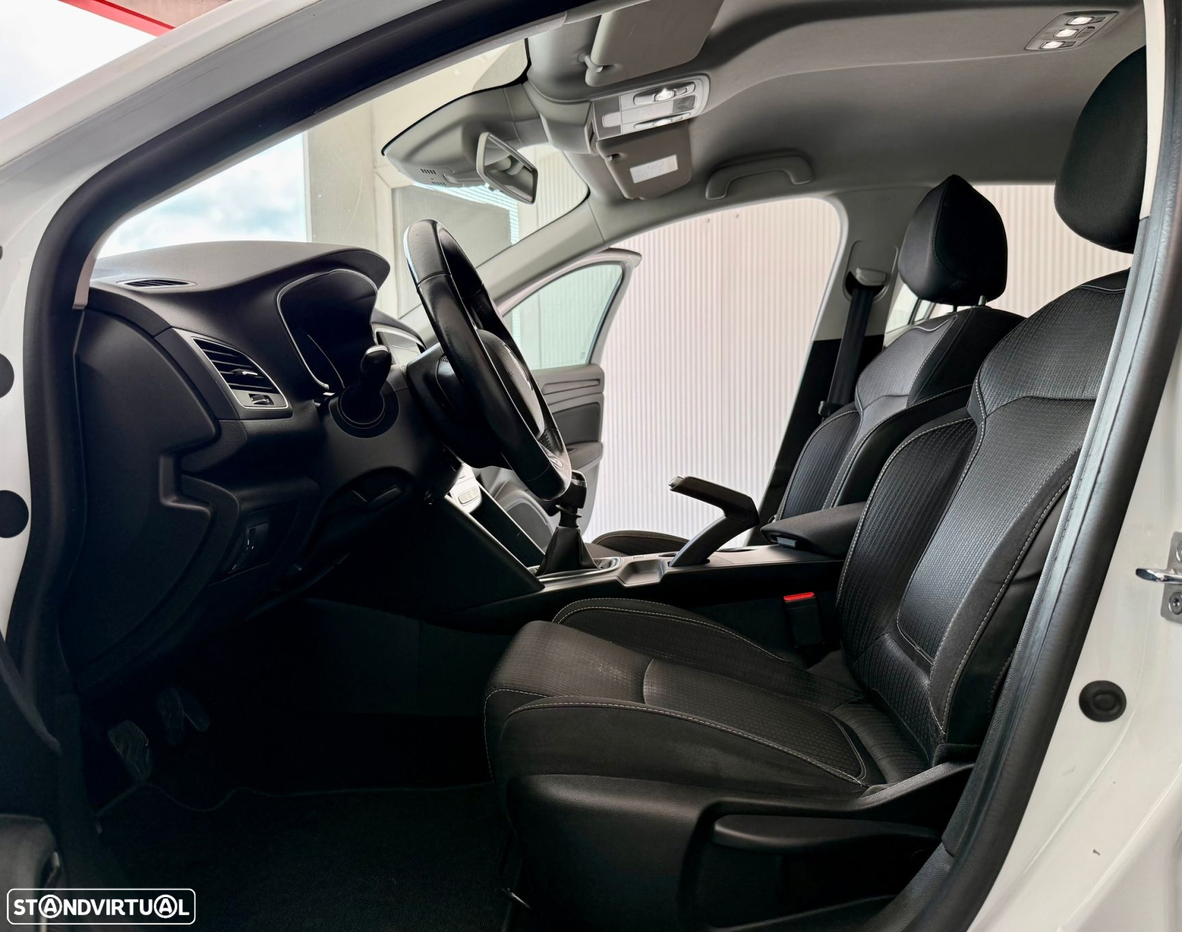 Renault Mégane Sport Tourer - 17