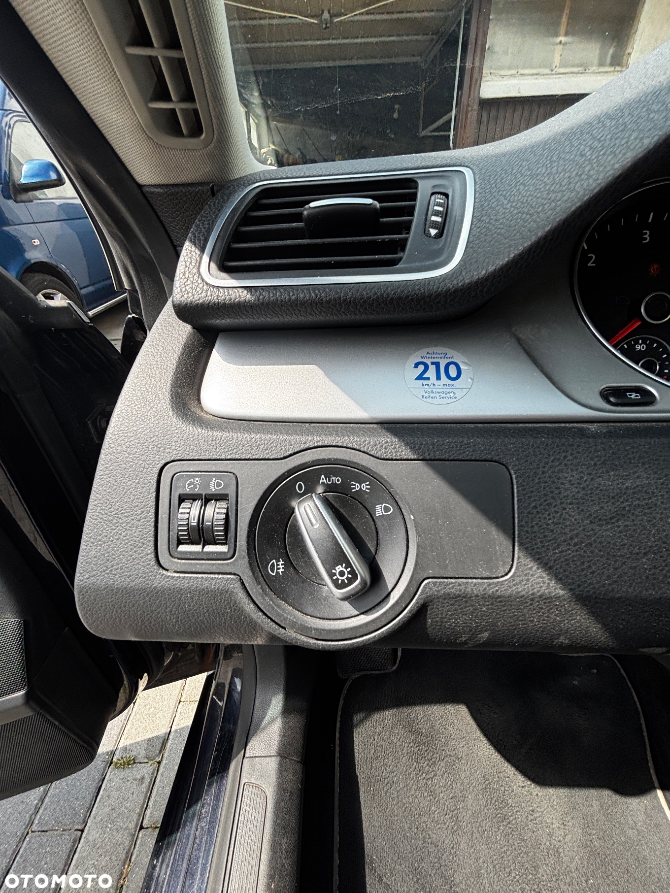 Volkswagen Passat 2.0 TDI 4Motion BlueMotion Technol Comfortline - 14