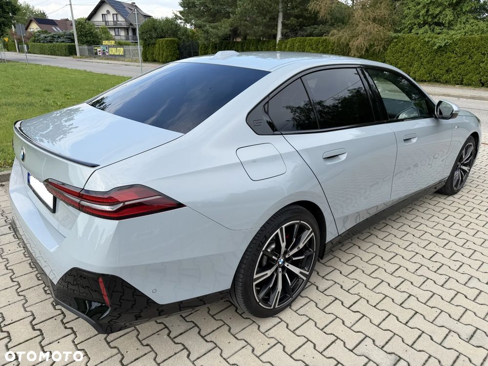 BMW Seria 5 ver-520d-xdrive-mhev-m-sport - 4