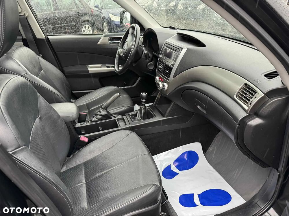 Subaru Forester 2.0D XA 000 Euro5 - 17