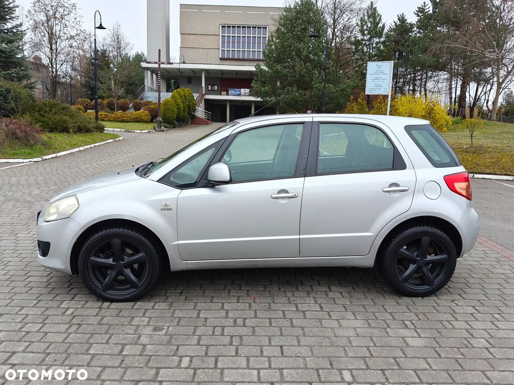 Suzuki SX4 - 5