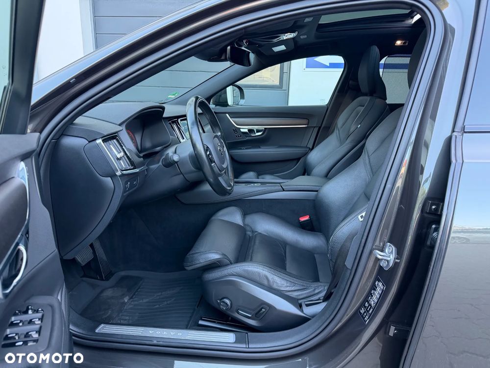 Volvo V90 Cross Country D5 AWD Geartronic - 15