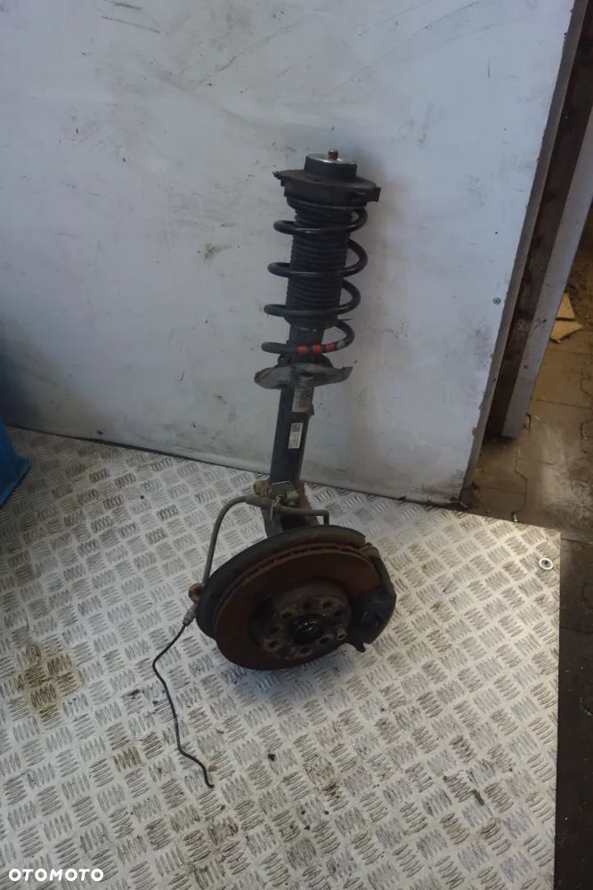 MACPHERSON ZE ZWROTNICĄ PRAWY VOLKSWAGEN GOLF VI - 2