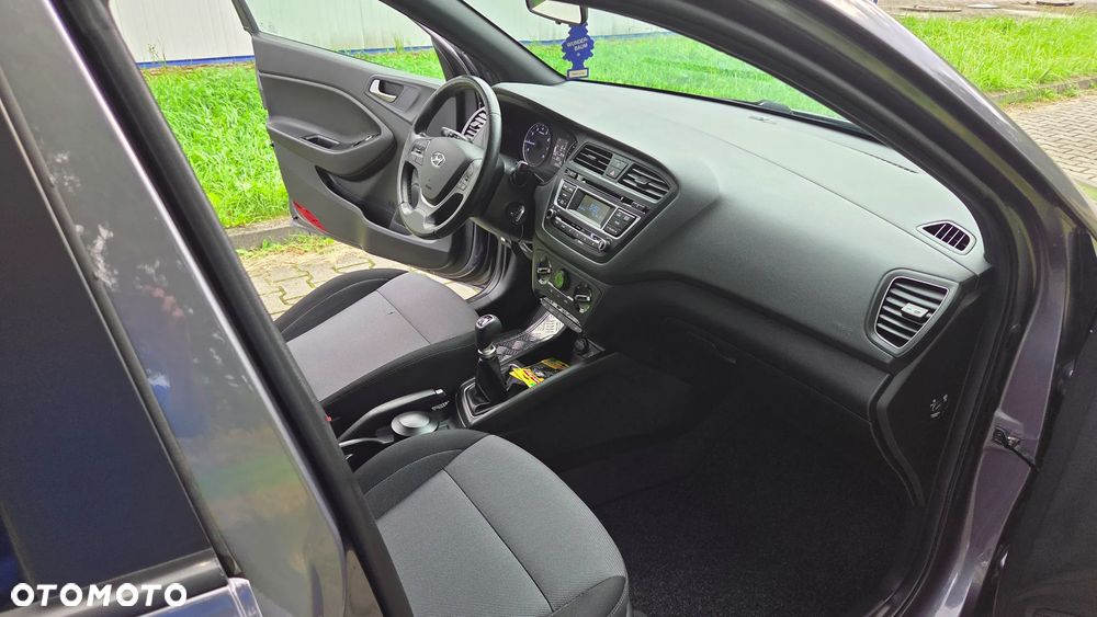 Hyundai i20 - 8