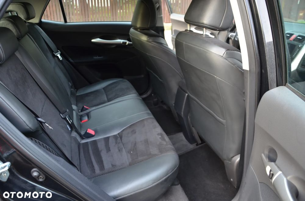 Toyota Auris - 32