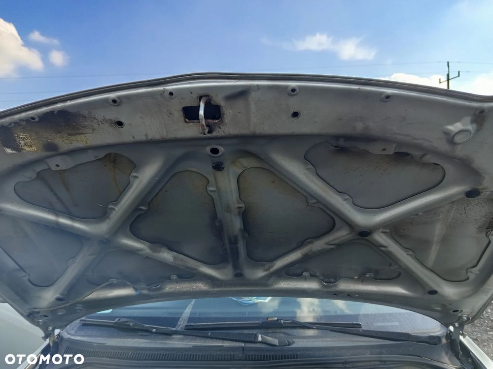 Toyota Avensis T25 lift maska pokrywa silnika 1C0 - 5