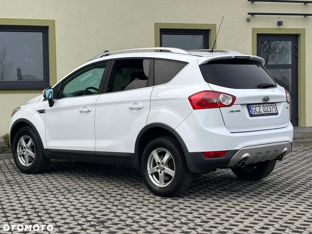 Ford Kuga 2.0 TDCi 2x4 Titanium - 9