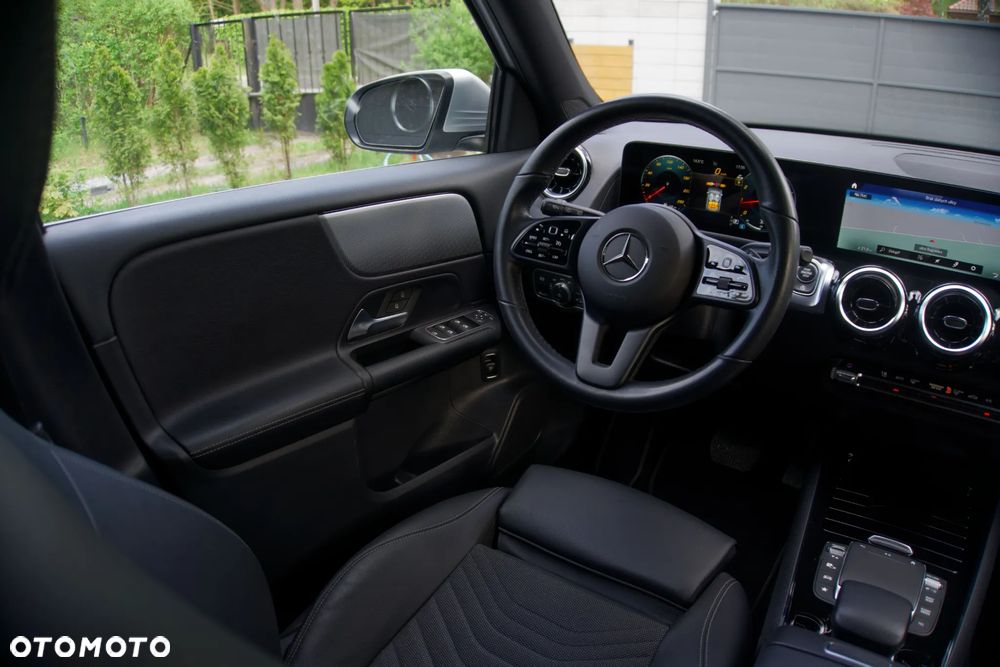 Mercedes-Benz GLB 200 7G-DCT Style - 22