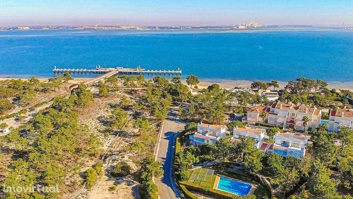 MORADIA T4/T5 DE LUXO EM SOLTROIA - Grande imagem: 4/47