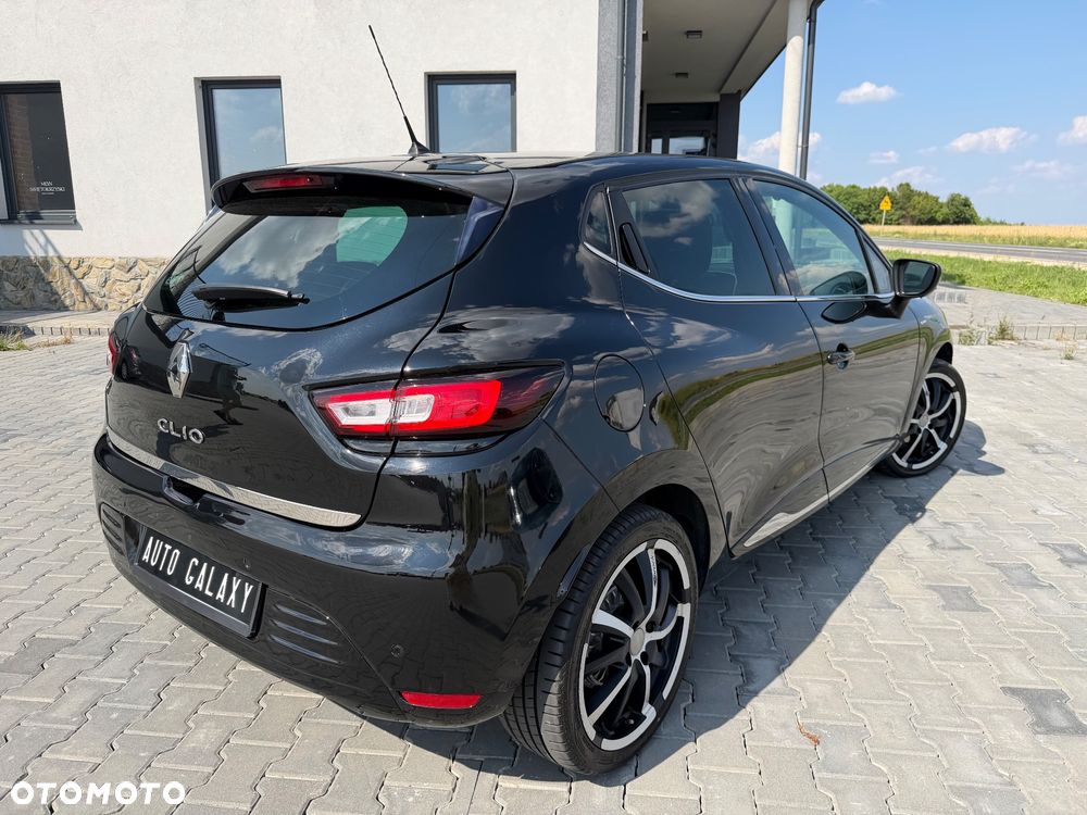 Renault Clio - 25