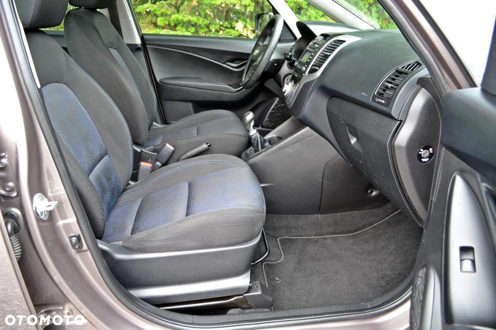 Hyundai ix20 - 24