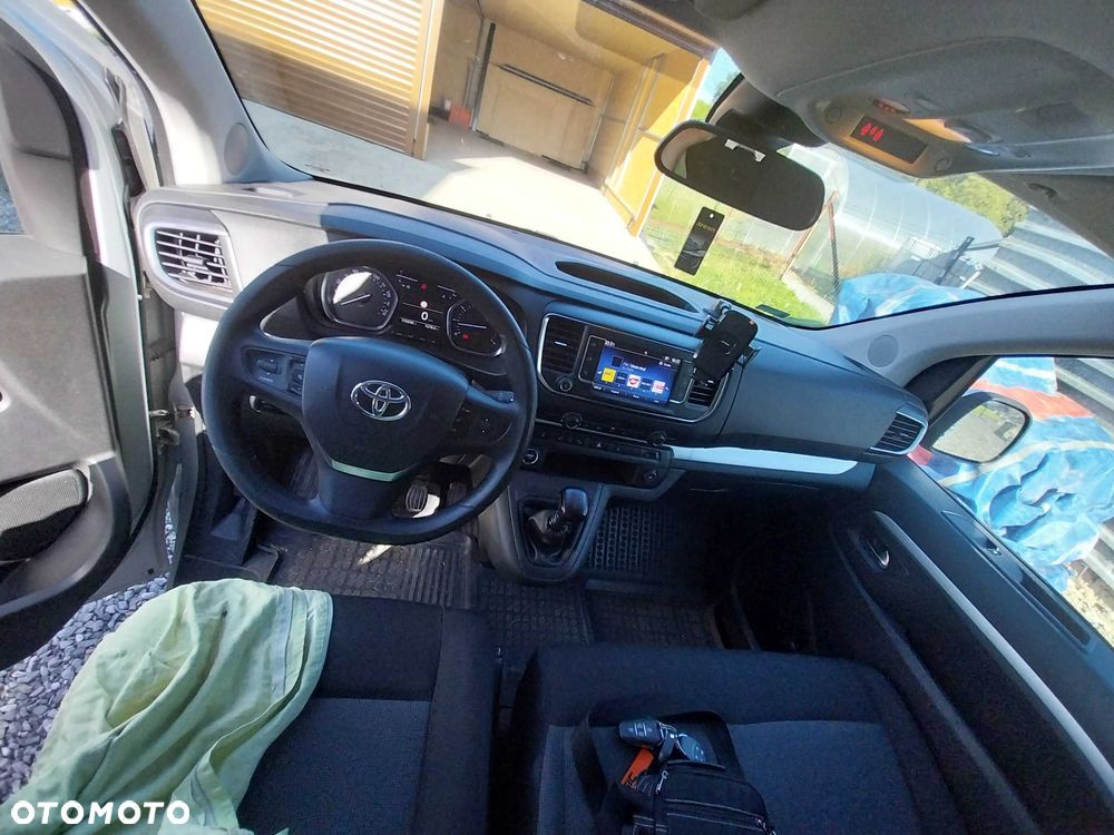 Toyota Proace Verso - 2