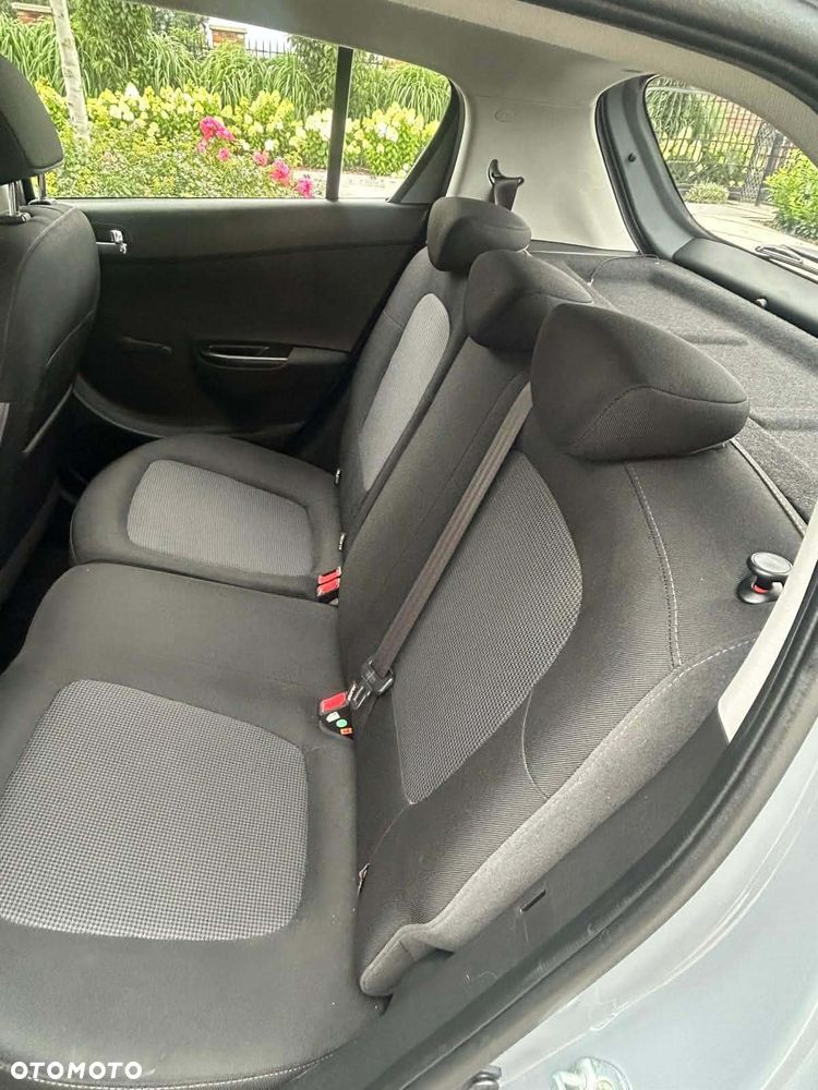 Hyundai i20 - 8