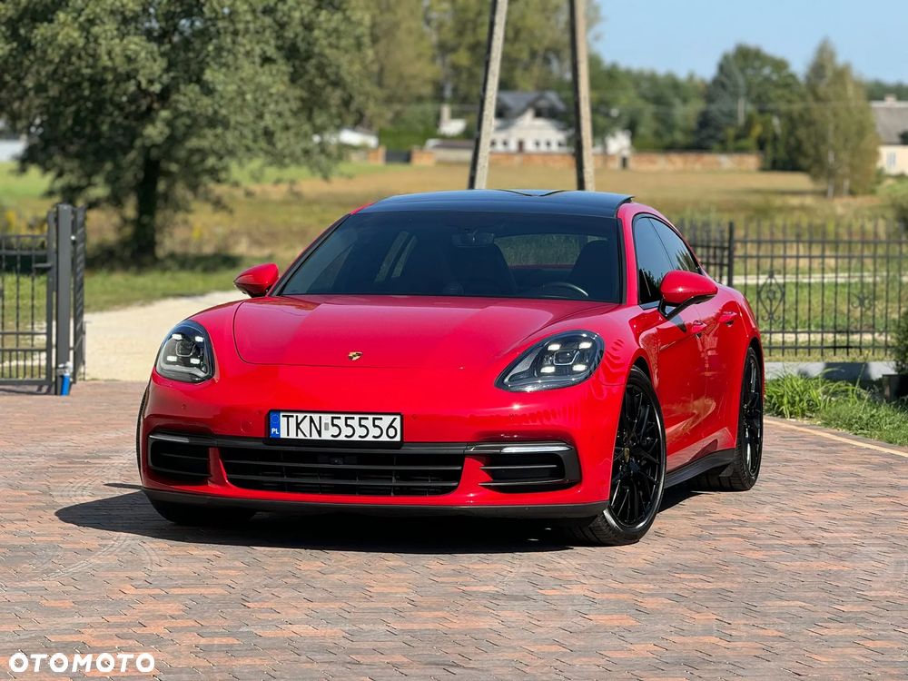Porsche Panamera 4 - 19